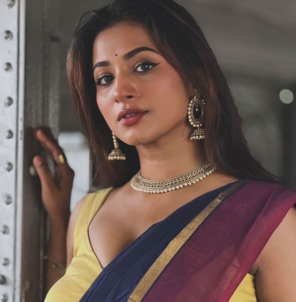 Mumbai call girl